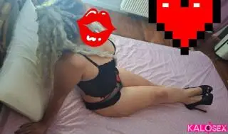 Ψηλή κοκκινομαλλα με ωραίες καμπύλες - 3