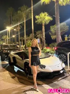 BELLA VALENTINA - IN TOWN FOR FEW DAYS JUST - 7