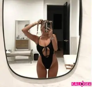 Η πιο όμορφη ξανθιά είναι διαθέσιμη για σεξ. - 5