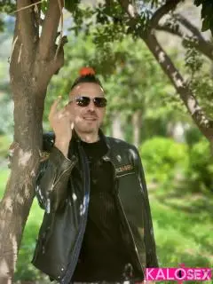 Married 56yo looking for sex relationship - 11