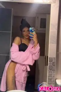 Χαρά 19 χρονών Με μεγάλα προσόντα - 9