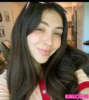 Escort girl available - 3